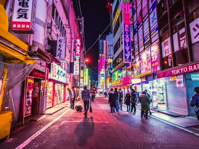 奥运会篮球项目美国梦之队对阵西班牙队的激烈比赛场景